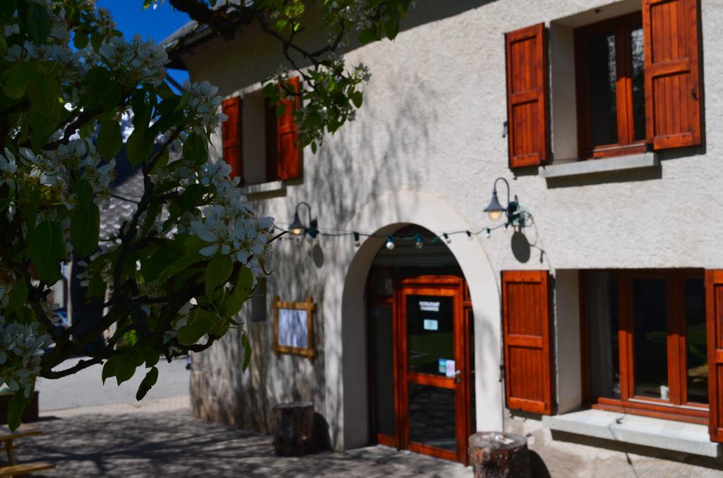 Auberge La Cure Oz Exterior foto